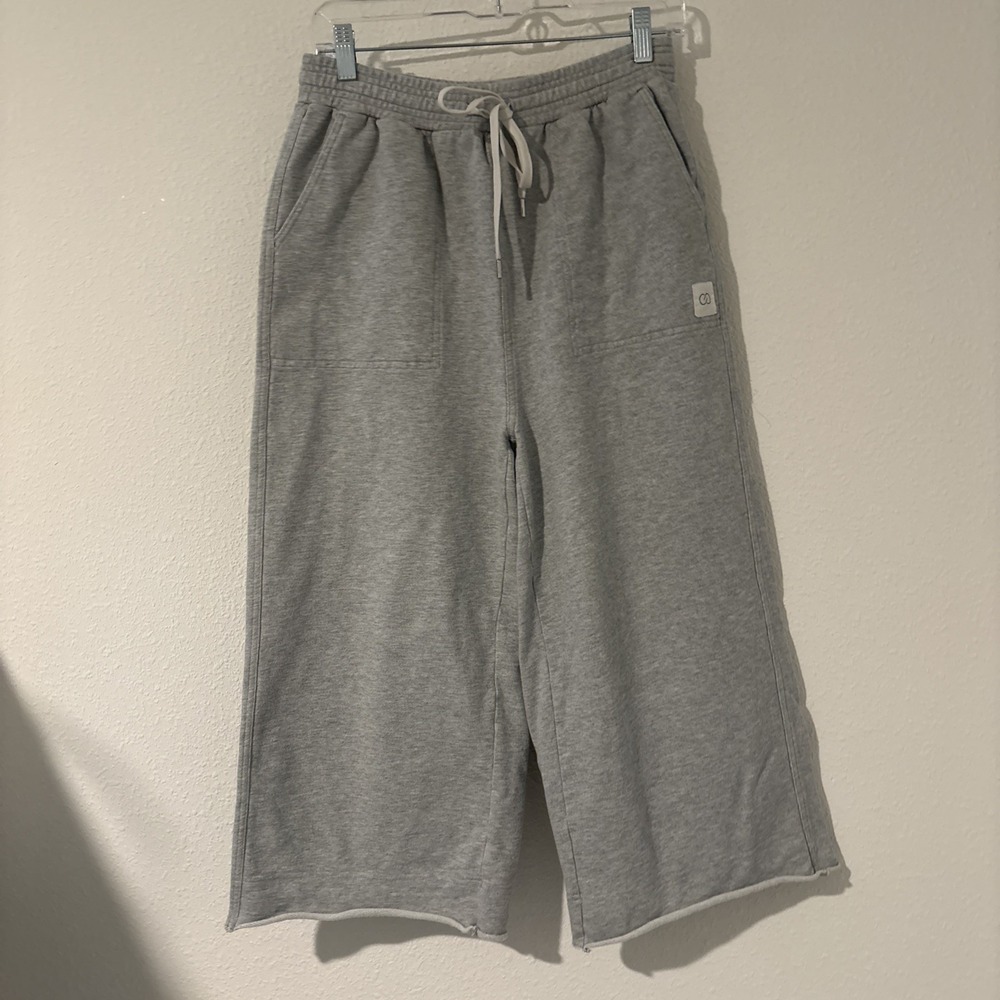 CALIA Women's Journey Wide Leg Crop Sweatpants - Light Heather Gray Medium Cozy